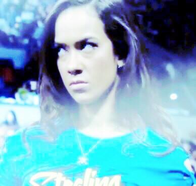  HAPPY BIRTHDAY TO THE QUEEN - AJ Lee     