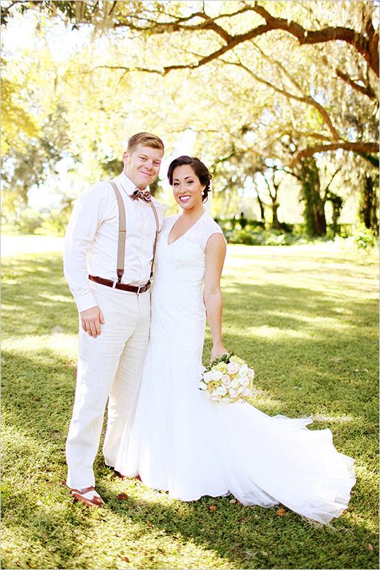 weddingchicks's tweet photo. Soft Southern Vintage Wedding  http://t.co/EuIgOnNEMq http://t.co/spQvzopUGF