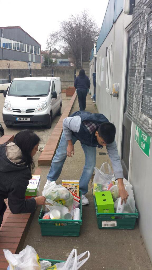 ColindaleFB's tweet photo. Huge thanks to @Shishukunj for their donation to @ColindaleFB👏 You've made a difference to our clients circumstances! http://t.co/HrWOxUmiZe