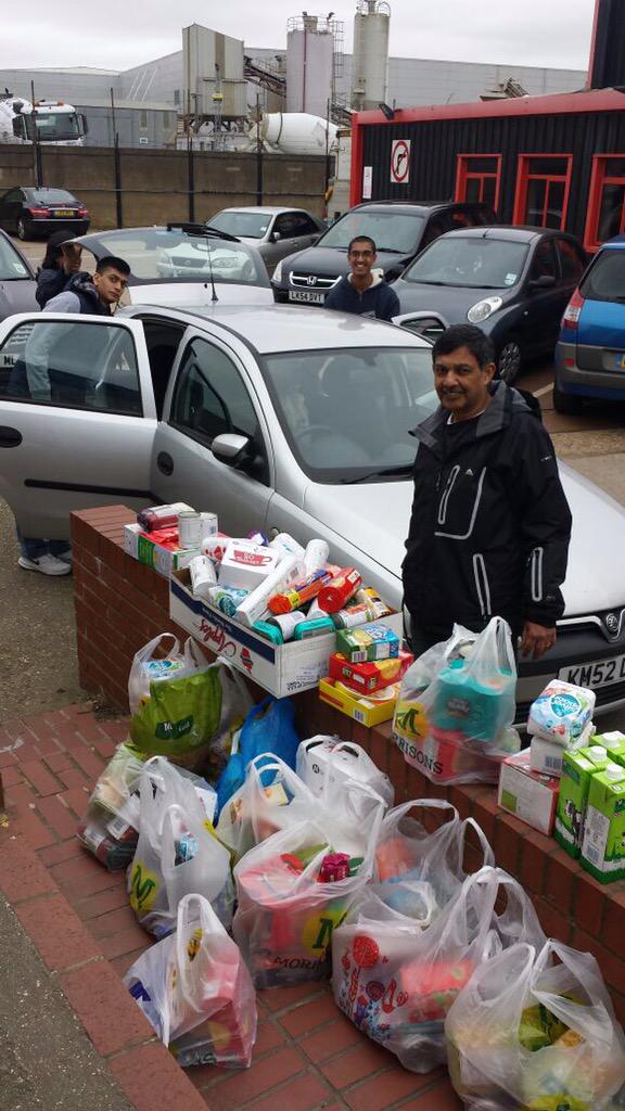 ColindaleFB's tweet photo. Huge thanks to @Shishukunj for their donation to @ColindaleFB👏 You've made a difference to our clients circumstances! http://t.co/HrWOxUmiZe