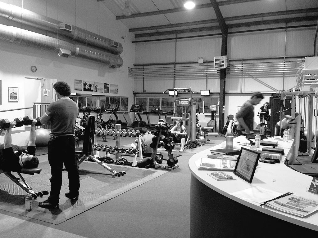 CotswoldsFit's tweet photo. Great evening for a workout! Come and join us Monday-Thursday 8-8pm and Fridays 8-7pm #cotswolds #gym #fitness http://t.co/fJqNQbueN1
