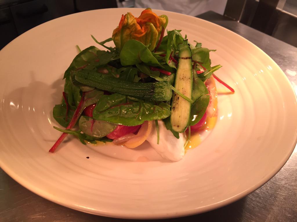PloughInnEaling's tweet image. Chargrilled courgette salad goats curd confit baby tomatoes preserved lemon olive oil #freshforspring #newmenu April1