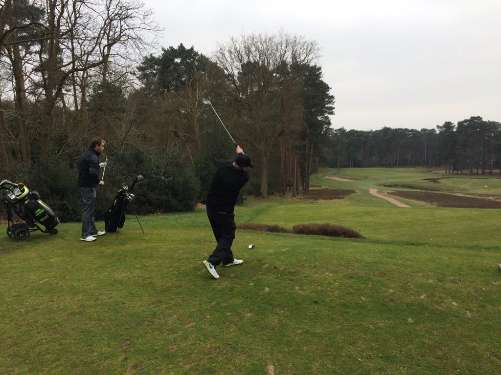 timhallpga's tweet image. @danwebsterPGA in action today at St George&apos;s Hill GC #classcourse #teamNIKE #VAPOR #thsg #lga