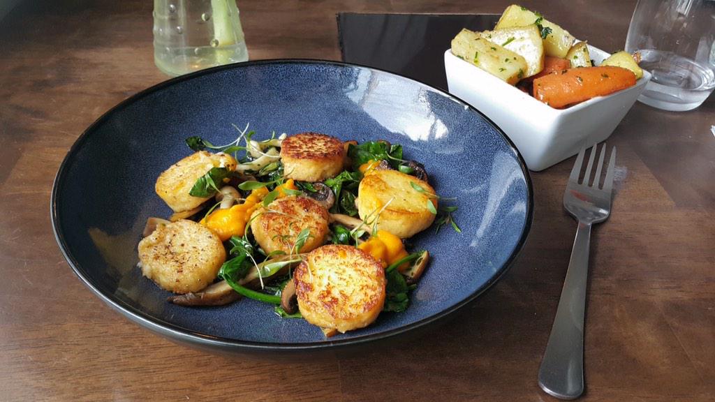 Amazing vegetarian food I had today at <a href="/Cafe_Del_Mondo/">Cafe Del Mondo</a> in #Derry Parsnip gnocchi, sautéed mushrooms and spinach
