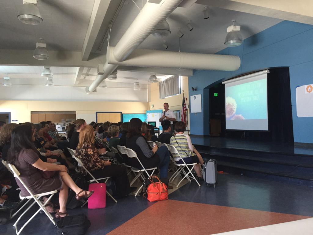 rmatteroli's tweet photo. LASD staff learning about new LMS haiku learning #lasdk8 #PLlasd http://t.co/L5rzNjUnUP