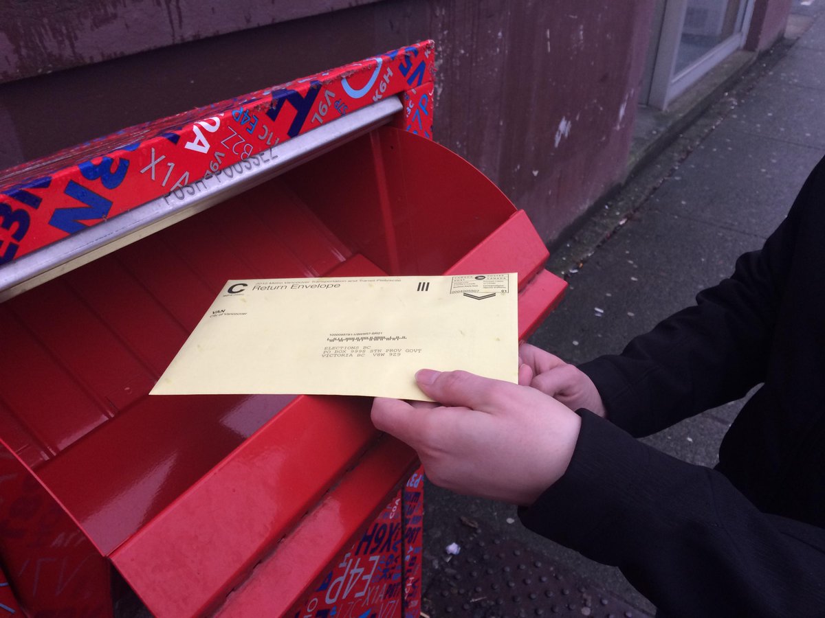 UBC's tweet image. Check your mail! #TransitReferendum ballots have arrived. Don&apos;t forget to vote. ow.ly/Kyta8  #UBC