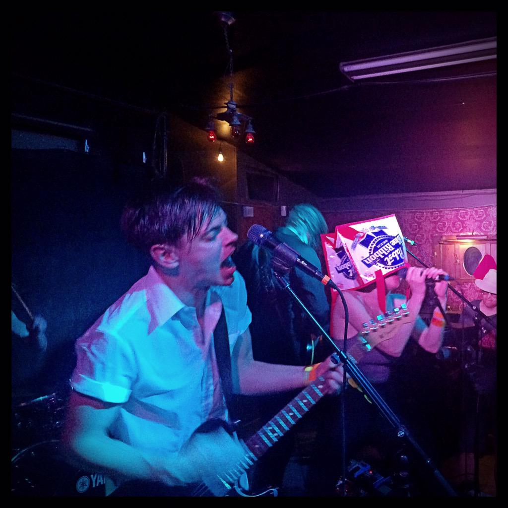 DoStuffNetwork's tweet image. #DOxPBR @julytalk at @Scoot_Inn_ATX @PabstBlueRibbon @Do512