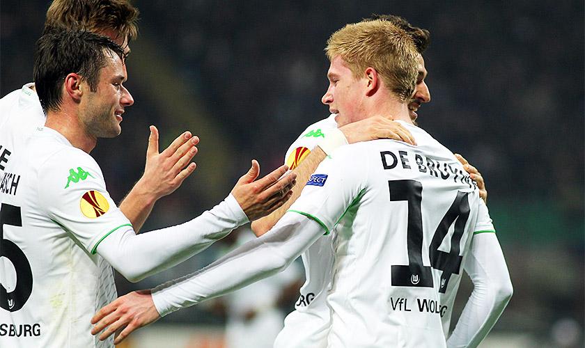 VfL_Wolfsburg's tweet photo. Halbzeit im San Siro! Starke erste 45 Minuten unserer Jungs - 1:0. (Aggregate: 4:1). #wobinter #UEL @EuropaLeague http://t.co/BjGnkYYqLD