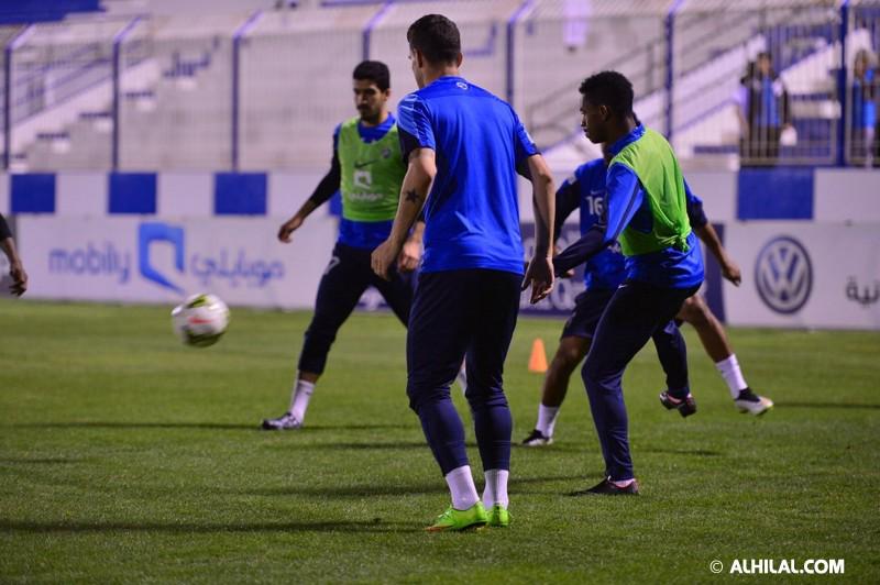Alhilal_FC's tweet photo. 2 - 5

صور من تمرين الفريق الأول ليوم الخميس 19 مارس 2015
#الهلال
#alhilal http://t.co/TWfEG90WWY