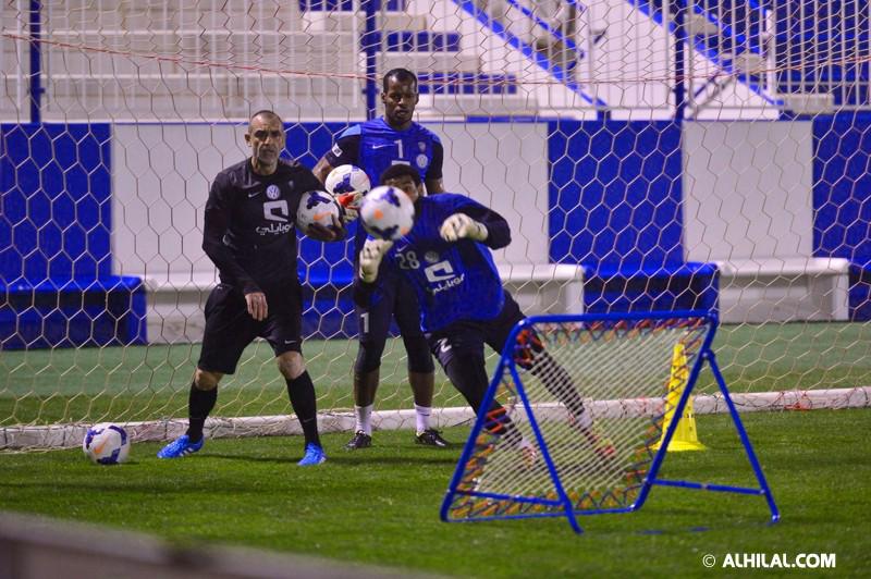 Alhilal_FC's tweet photo. 5 - 5

صور من تمرين الفريق الأول ليوم الخميس 19 مارس 2015
#الهلال
#alhilal http://t.co/tpxbzSE79w