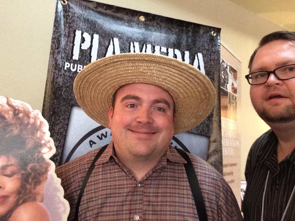 plamedia's tweet photo. The @tnmuseums President Adam Alfrey got #selfiethebest with our crew. #tinaturnermuseum @WTDeltaHeritage #TAM15 http://t.co/DjexuONlPc