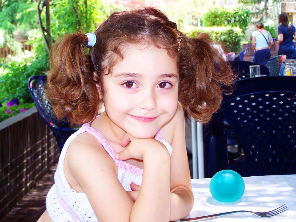 Pau_serrano_'s tweet photo. Xdios que enana http://t.co/wWpQ8FksM1