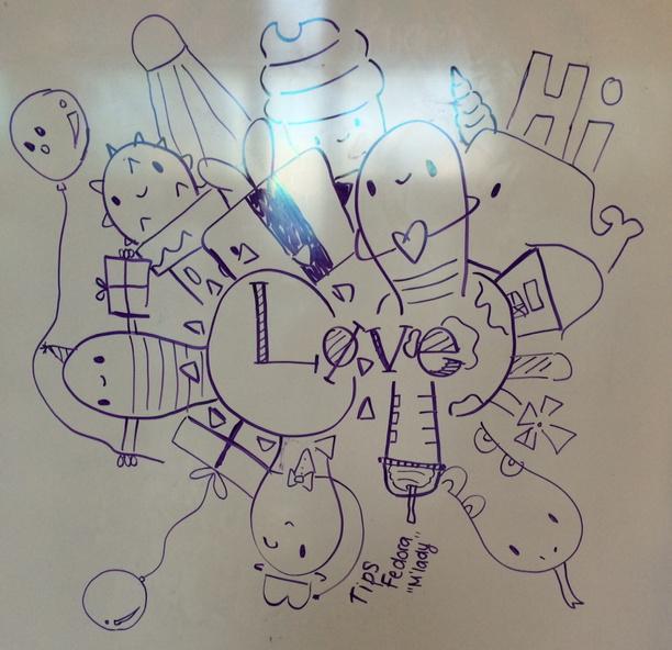 CoachDBartel's tweet photo. Gotta love the #ArtSkills @ Eastlake! Especially when u leave pens & a board out just 2C what happens! #ImpromptuArt http://t.co/ediPA69wqX