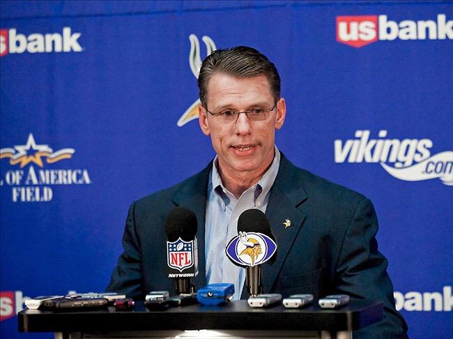 VikingsSBChamps's tweet photo. Are you a fan of Rick Spielman?
Retweet-Yes
Favorite-No http://t.co/DydHZB078B
