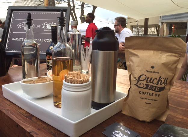 neimanmarcus's tweet image. Feeling energized thanks to @LuckyLabATX and all of the #Noisemakers at #NMonRainey!  #NMMakeSomeNoise