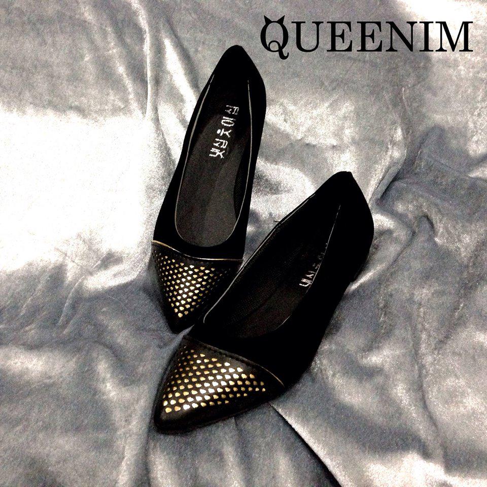 QueenimShop's tweet image. พร้อมส่ง ถ่ายรูปจากสินค้าจริง
วัสดุ : หนัง PU
สี : ดำ ปลายจุดทอง
เบอร์ : 36 37 38 39
ราคา : 300 บาท