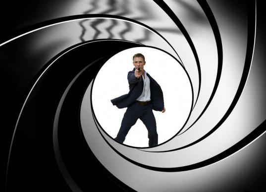 AndrewDFleet's tweet photo. @Danijsanderson #eatingcrows James Bond. Looking through the gun barrel of presumably a bad person. Pew pew ! http://t.co/drMeN1GiuM