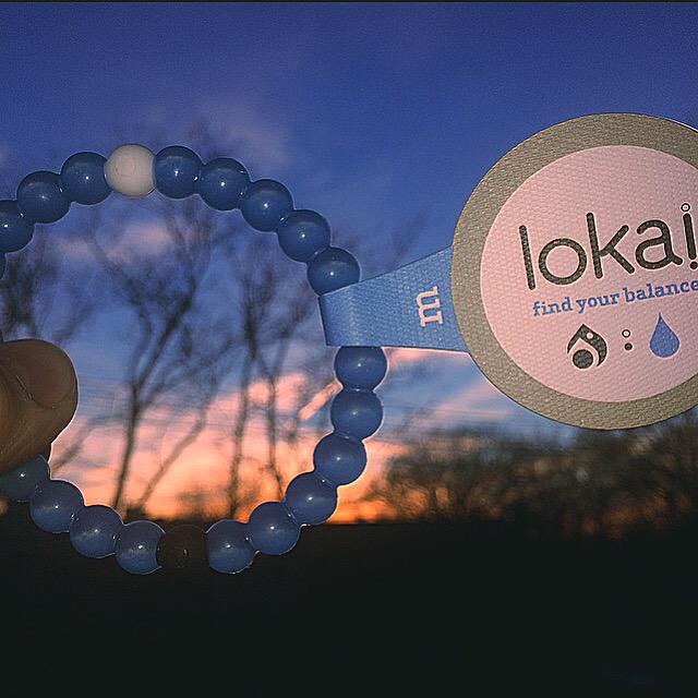 Justdoitt23's tweet image. So happy my blue lokai came in the mail today. "World Water Day" March 22. 💙 #livelokai #bluelokai