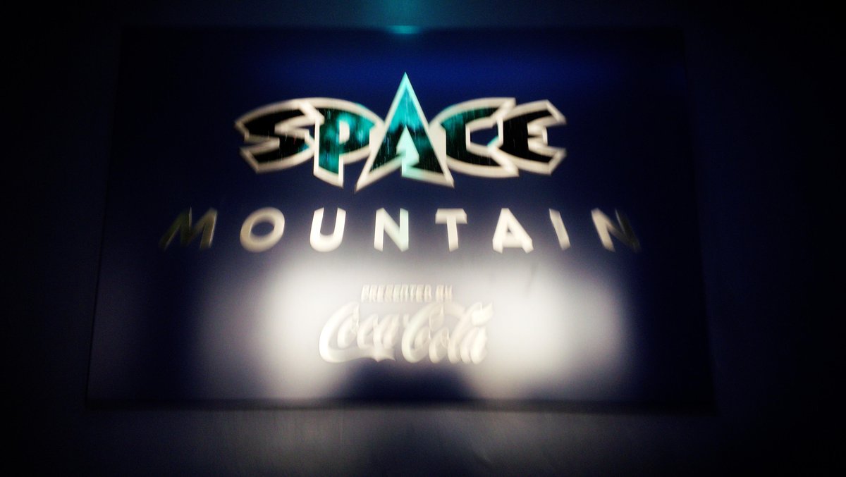 hrn___ys's tweet photo. おはようございます
スペースマウンテンです http://t.co/QOwL38LS54