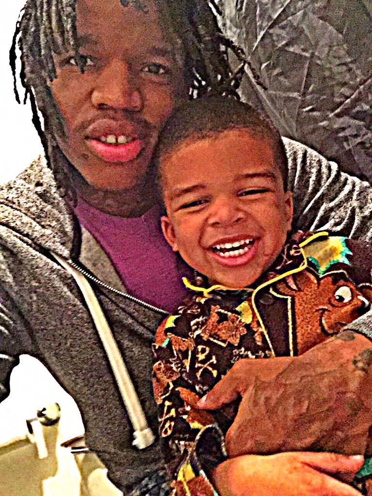 AyooKd's tweet photo. Spending time with my son 👬❤️💪 http://t.co/MI4bOMOugk