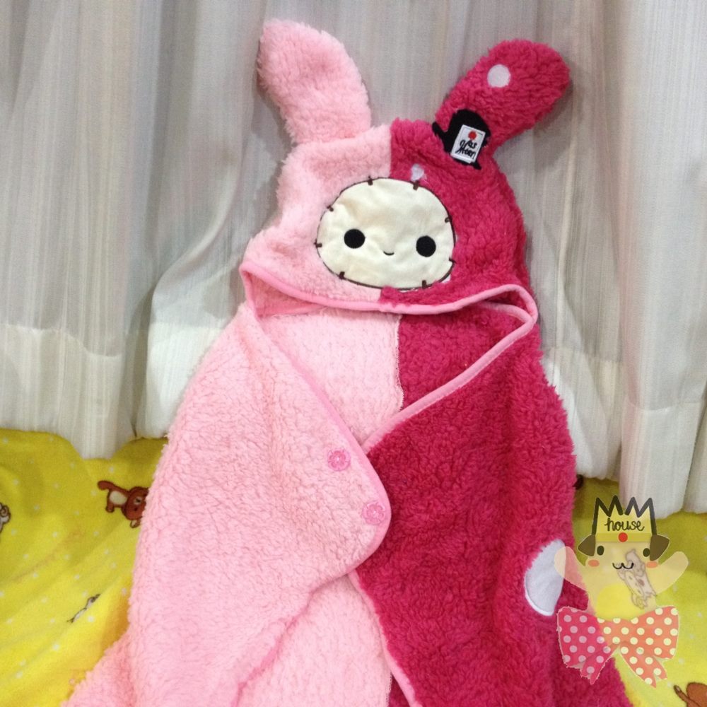 MMHouseShop's tweet image. พร้อมส่ง ถ่ายรูปจากสินค้าจริง
ผ้าคลุม Sentimental circus ขนนิ่มมาก อุ่นๆ
ขนาด 78*100cm
ราคา 450 บาท