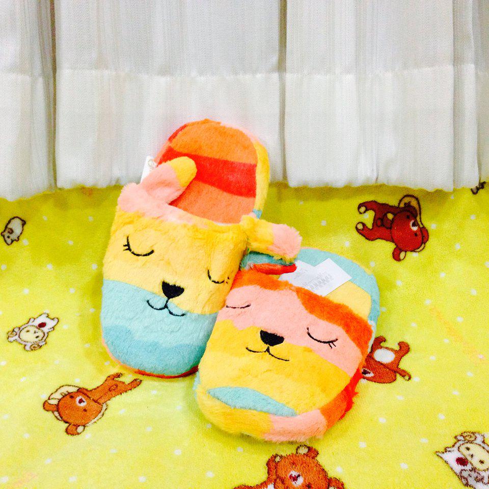 MMHouseShop's tweet image. พร้อมส่ง ถ่ายรูปจากสินค้าจริง
รองเท้าใส่อยู่บ้าน CRAFTHOLIC นุ่มๆ
ขนาด Freesize
ราคา 300บาท