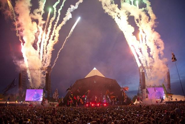 sopitas's tweet photo. ¿Qué podemos esperar en Glastonbury 2015? http://t.co/724Ny5jG8b http://t.co/GREP38t26a