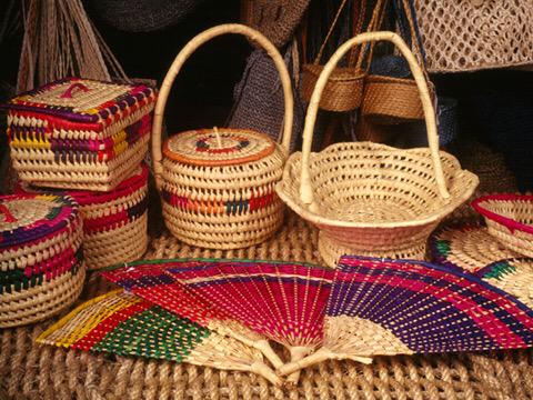 jc_ramirezmarin's tweet photo. En este #DíaInternacionalDelArtesano les comparto algunas de las artesanías de mi estado #Yucatán http://t.co/92ynqVQu3O