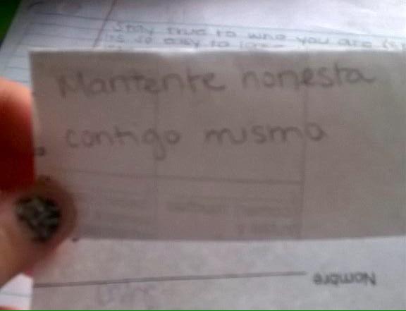 PROJECTEGLISH's tweet photo. Mantente nonesta contigo muismo
Stay   True     To   Who   You   Are 
#PBB @LNS_english http://t.co/1BWhhGCqgC