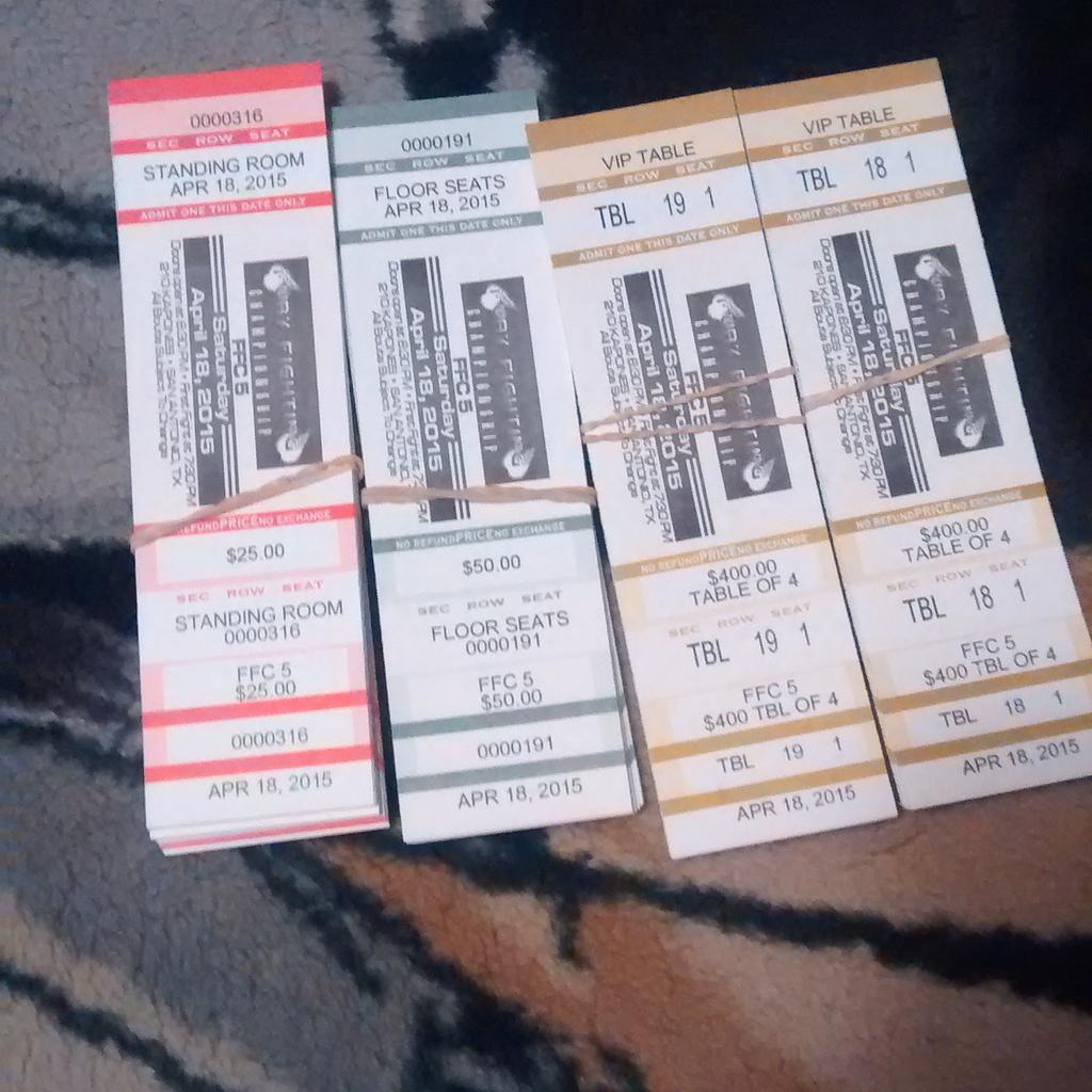 DimitreIvy's tweet photo. Tickets to my fight inbox if y'all want to go http://t.co/lLIuOD1nHR