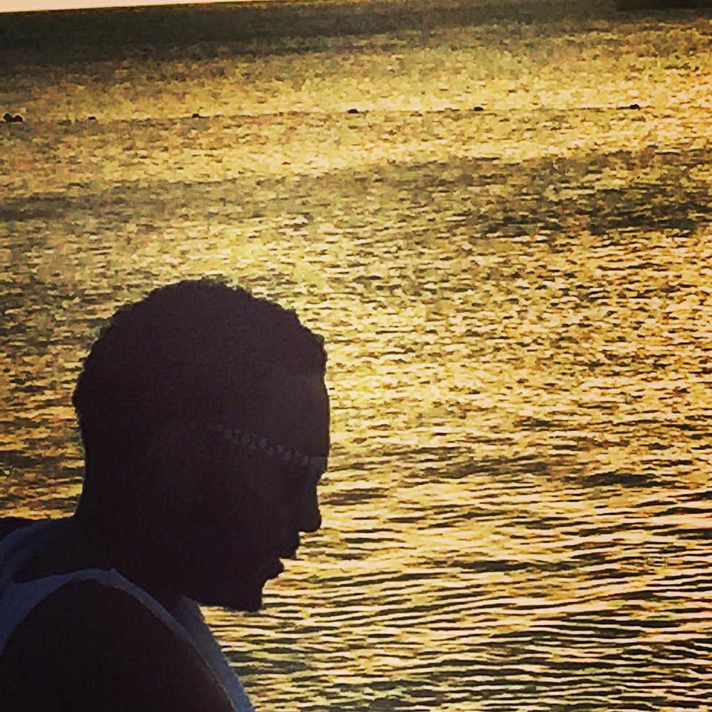Angel_Legend's tweet photo. #LivingLife http://t.co/aFGaUQSUW8