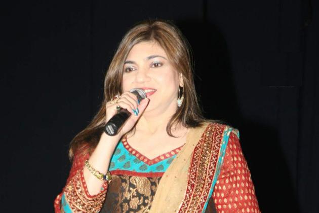 Happy Bday Alka Yagnik Ji. Maam You are my fav always   with 