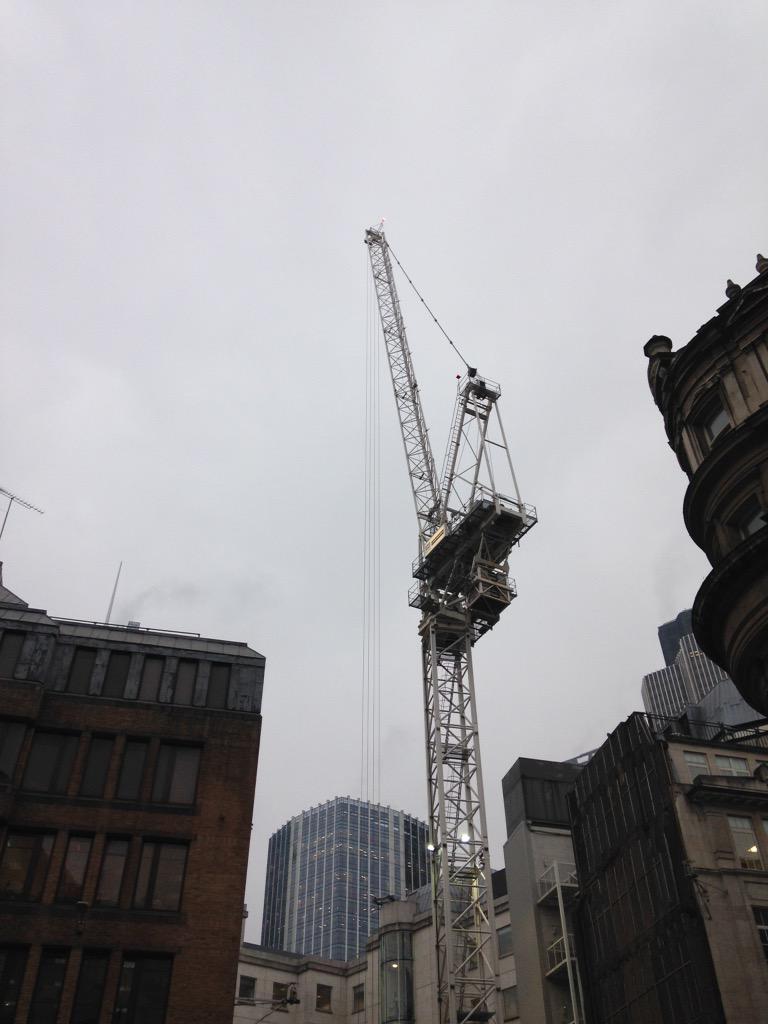 tom_smith3001's tweet photo. Central London, eclipse update: http://t.co/zMPFFODlEB