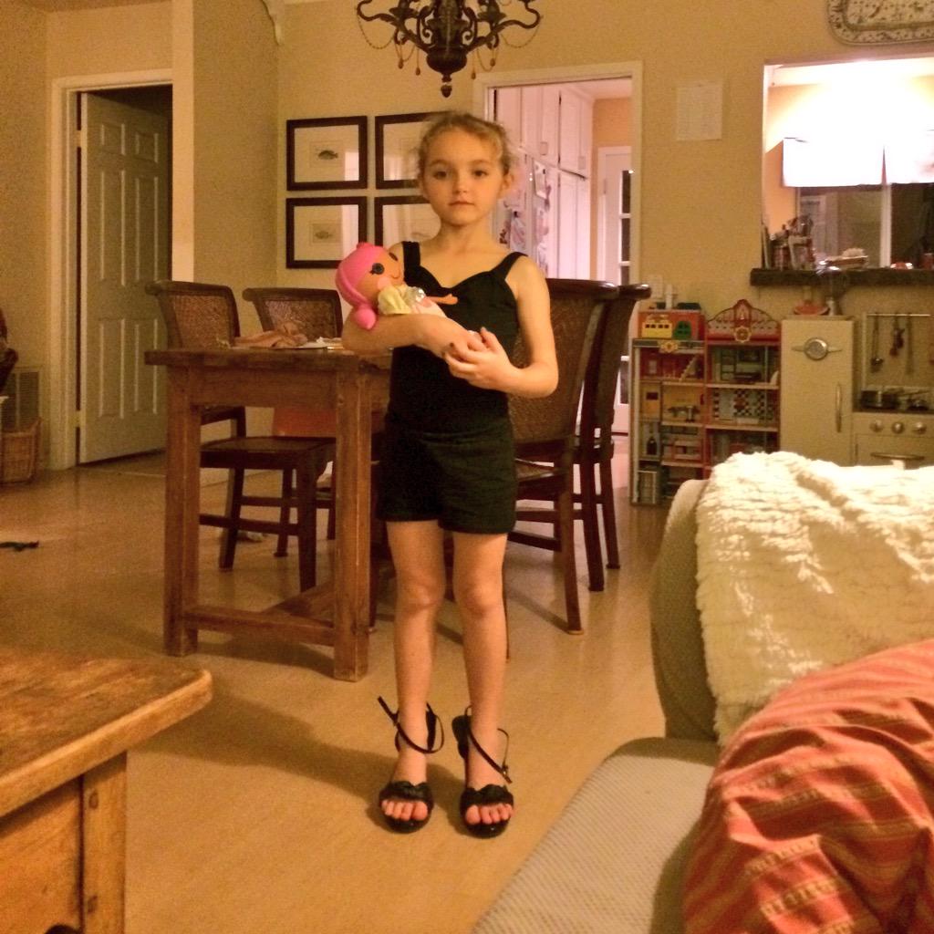 paigewwiseman1's tweet image. Looks like an exhausted mama holding her new baby.  #Lalaloopsy #growstoofast #parenthood #childhood #sahm #baby