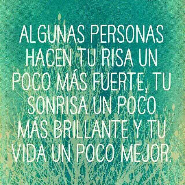marialeonstyle's tweet photo. Rodéate de estas personas 😉 ¡Feliz viernes! #buenosdias #marialeonstyle #frasedeldia http://t.co/c2HGqghOIq