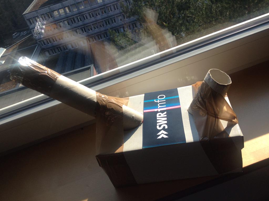 <a href="/SWR/">SW</a>info @SWR #SoFi Das ist unsere selbstgebaute SWRinfo-Lochkamera! Wir sind gewappnet😃😃