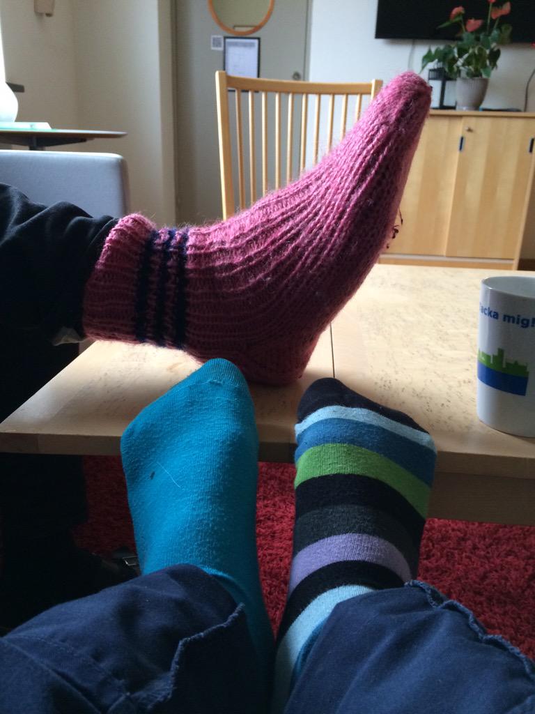 flexuell's tweet photo. #rockasockan http://t.co/xzcuQJ3BFb