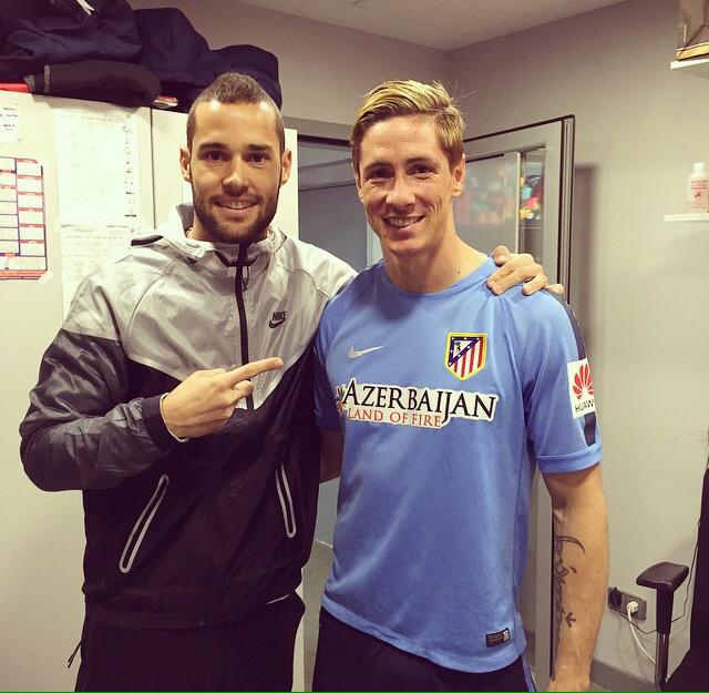 MarioSuarez4's tweet photo. Hoy cumple años un ejemplo desde pequeño y ahora compañero y amigo. Muchas felicidades @Torres http://t.co/1uucfRnxn8