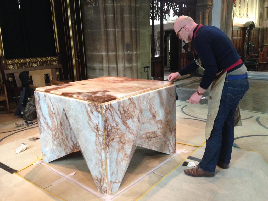 9amben's tweet photo. The new altar in Leicester Cathedral getting it's final touches of gold leaf... http://t.co/jkbjwcSeCW