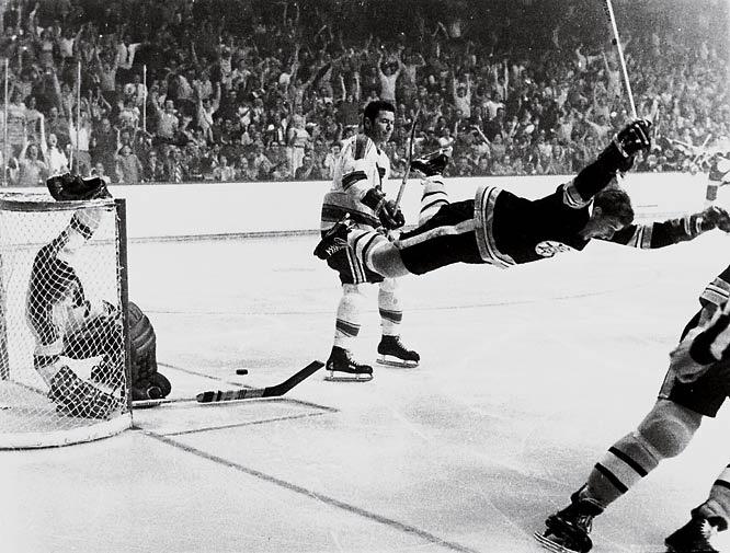 Happy 67th birthday to legend Bobby Orr! 