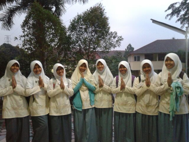 8ROHIS's tweet photo. Habis acara kaisaf (1-3) @kpmdepok http://t.co/2ZDF4yQR7V