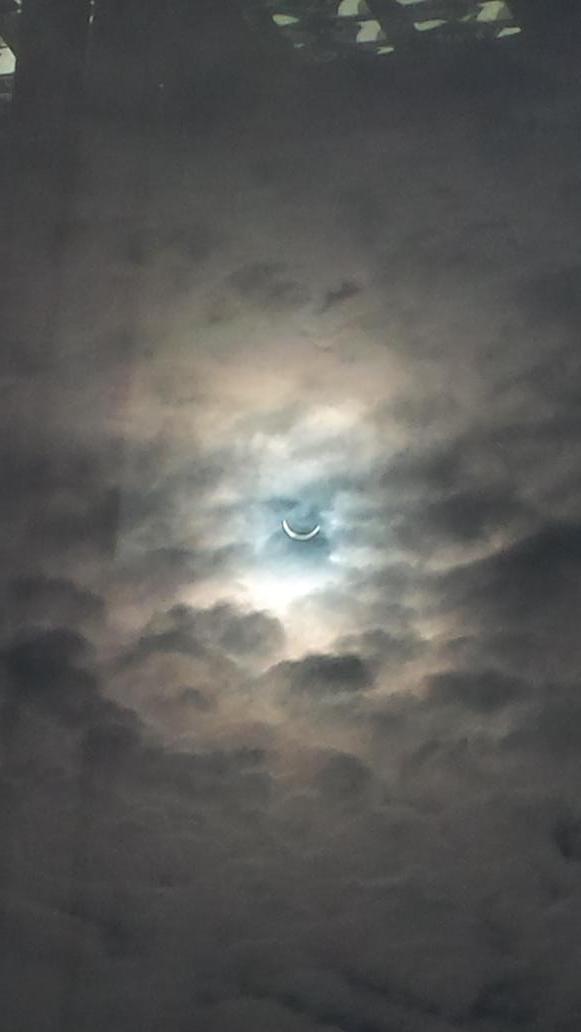 xRODKIMBLEx's tweet photo. # eclipse http://t.co/oM14mX4Zgl