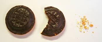 RogueAcc's tweet image. Don't Look Directly@ the Sun!! #eclipse2015 #JaffaCakes