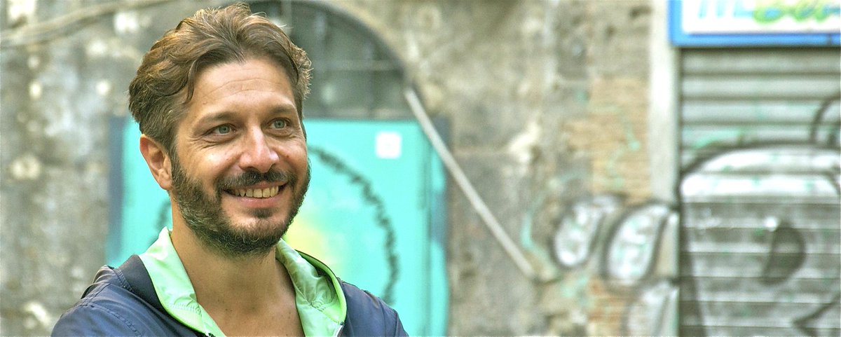 Run_Radio's tweet photo. Alle 12.15 seguiteci con #Bandzone, in studio ci sarà l’artista Massimiliano Ambrosino che ci presenterà #AmbrOsino http://t.co/VTOPGH1t6g