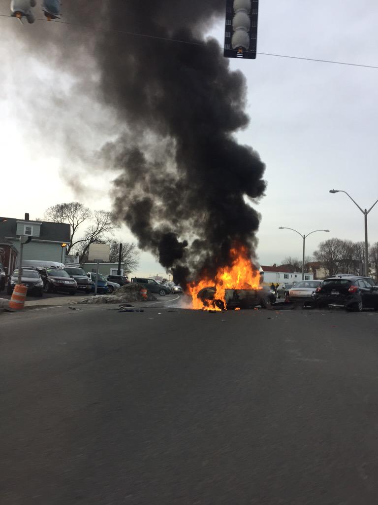 jessrose552's tweet photo. Huge car fire at Medford st and McGrath Hwy and no through traffic allowed. Hope everyone is okay. @BostonTweet http://t.co/unyU9TFEgD