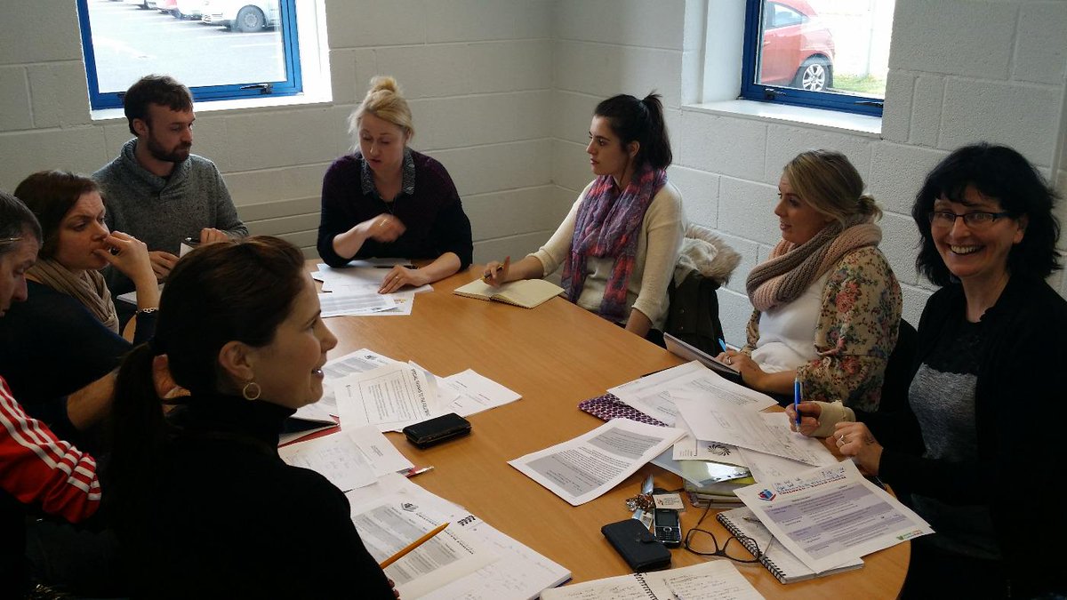 LimerickCYF's tweet photo. Last few bits being organised for #knowmorestressless conference. Excitement. Great team. #limerickandproud http://t.co/VKWhkbNoBf