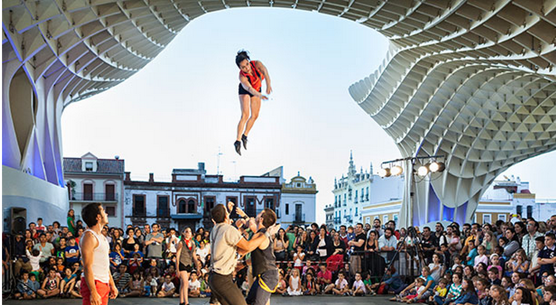elclubexpress's tweet photo. Artistas de circo: El lunes se cirra la convocatoria para Off Circada @FestivalCircada http://t.co/XkCb9zFcZV http://t.co/vH9rem1gI7