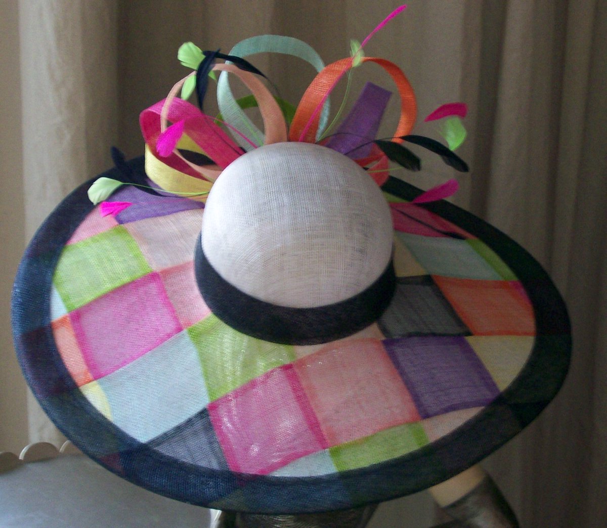 traylor_amy's tweet photo. Madras Kentucky Derby hat - perfect for the preppy derby goer! http://t.co/J6403b7hqz