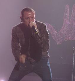 Happy birthday to the one and only Chester Bennington. 