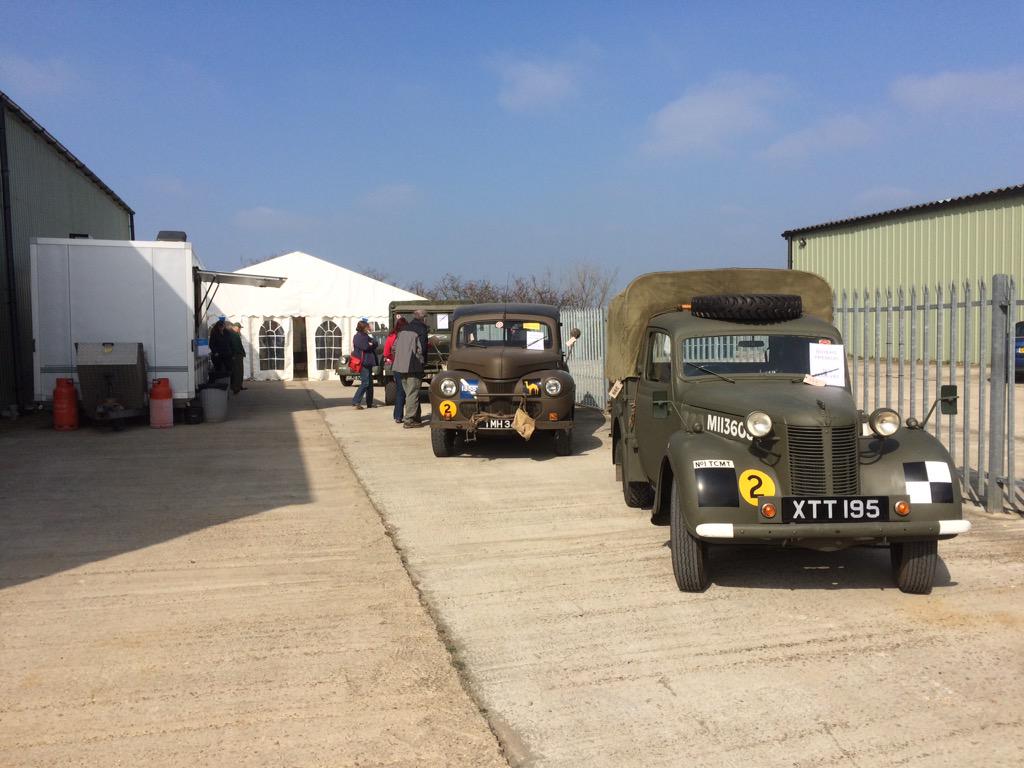 DurrantsAuction's tweet photo. Busy viewing #TheSayerCollection today. We are open until 4pm http://t.co/VrtpDSRPsj